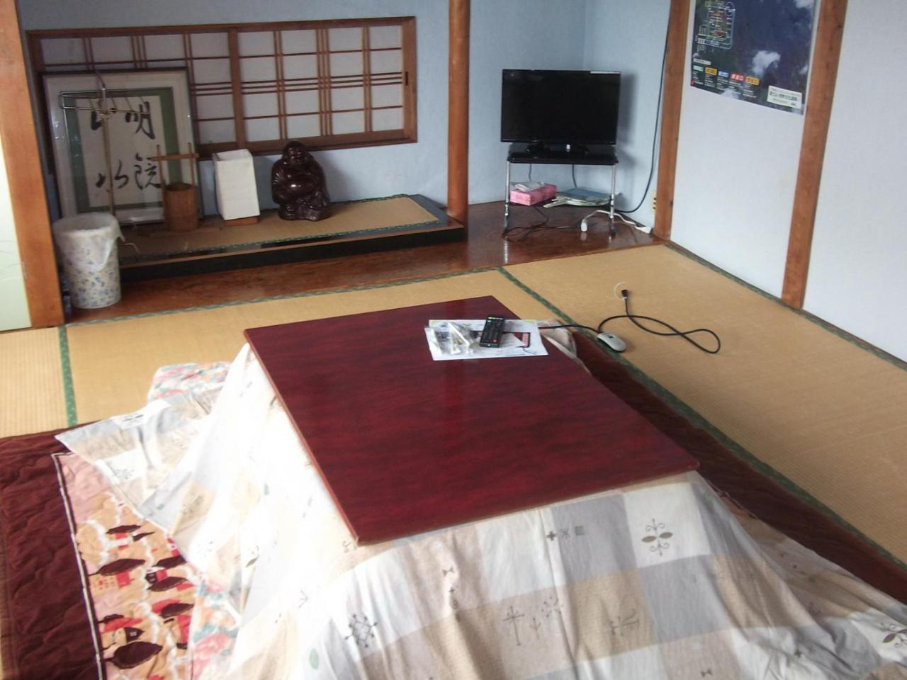 富岳庄民宿　 富士河口湖 外观 照片